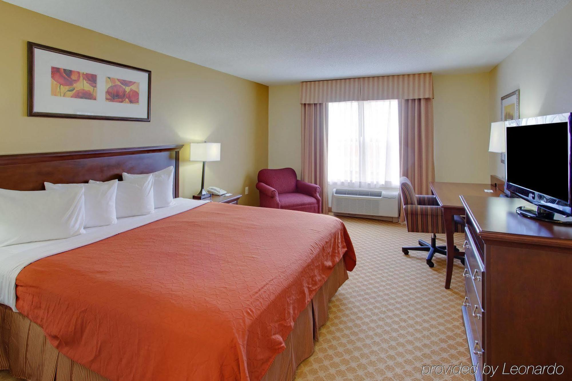 Hotel Country & By Radisson, Washington Dulles International Airport, Va
