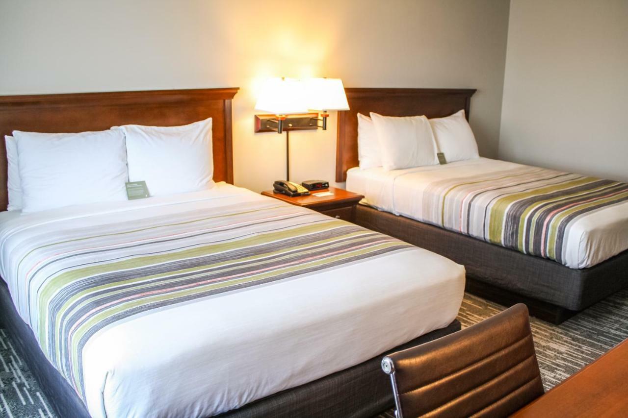 Country & By Radisson, Washington Dulles International Airport, Va Hotel
