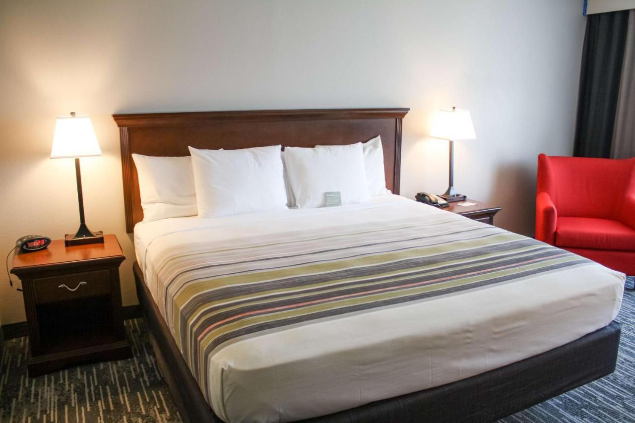 Hotel Country & By Radisson, Washington Dulles International Airport, Va Sterling